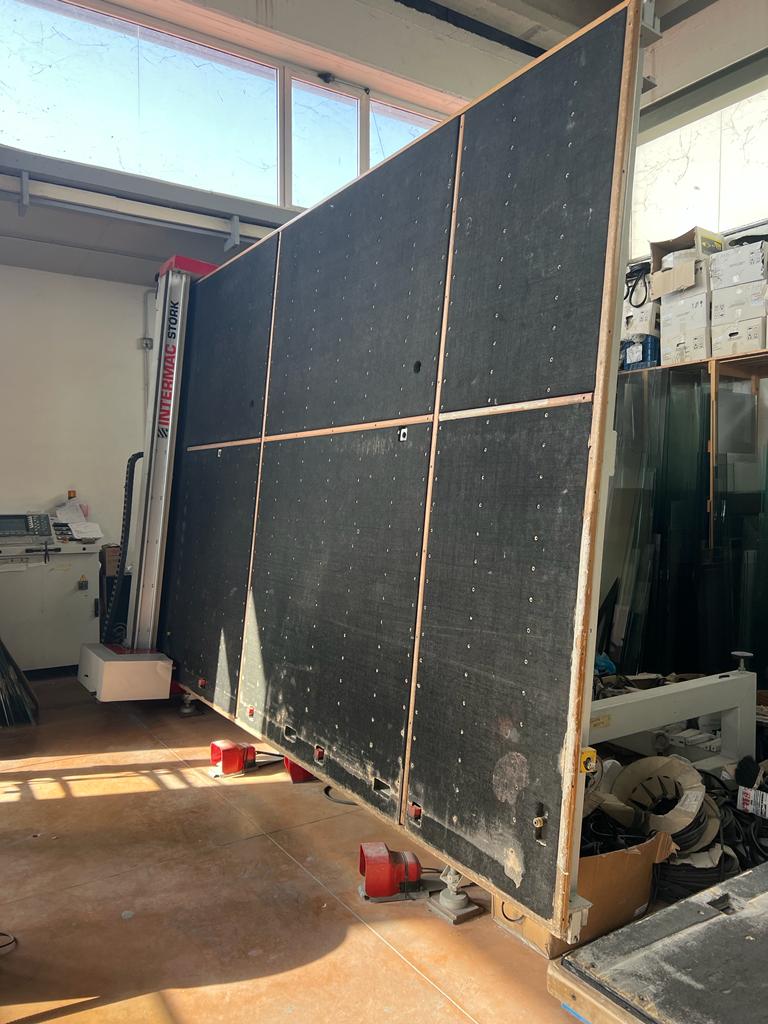 CUTTING TABLE FOR MONOLITHIC GLASS INTERMAC | Máquinas para vidrio